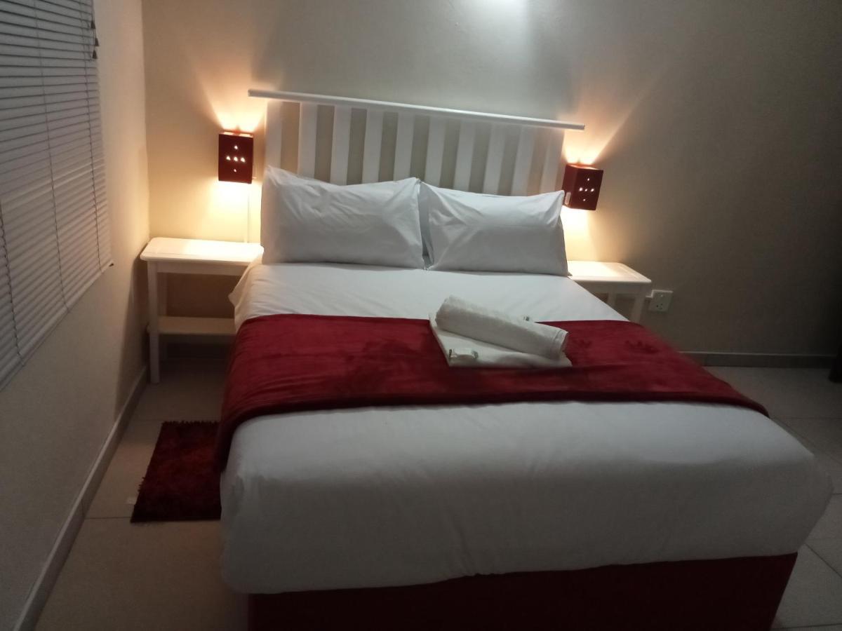 Emampingeni Lodge Bizana Экстерьер фото