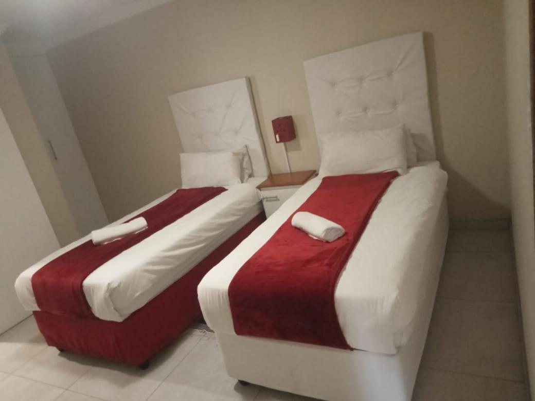 Emampingeni Lodge Bizana Экстерьер фото
