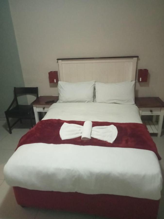 Emampingeni Lodge Bizana Экстерьер фото