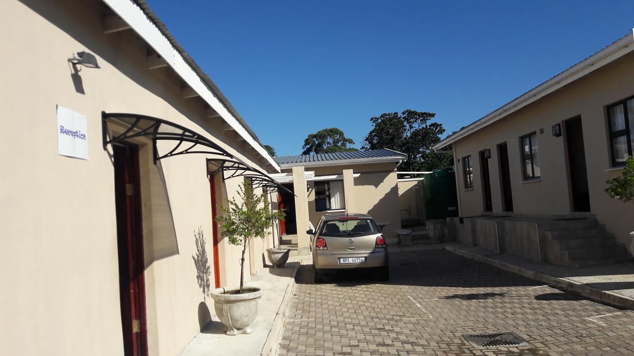 Emampingeni Lodge Bizana Экстерьер фото
