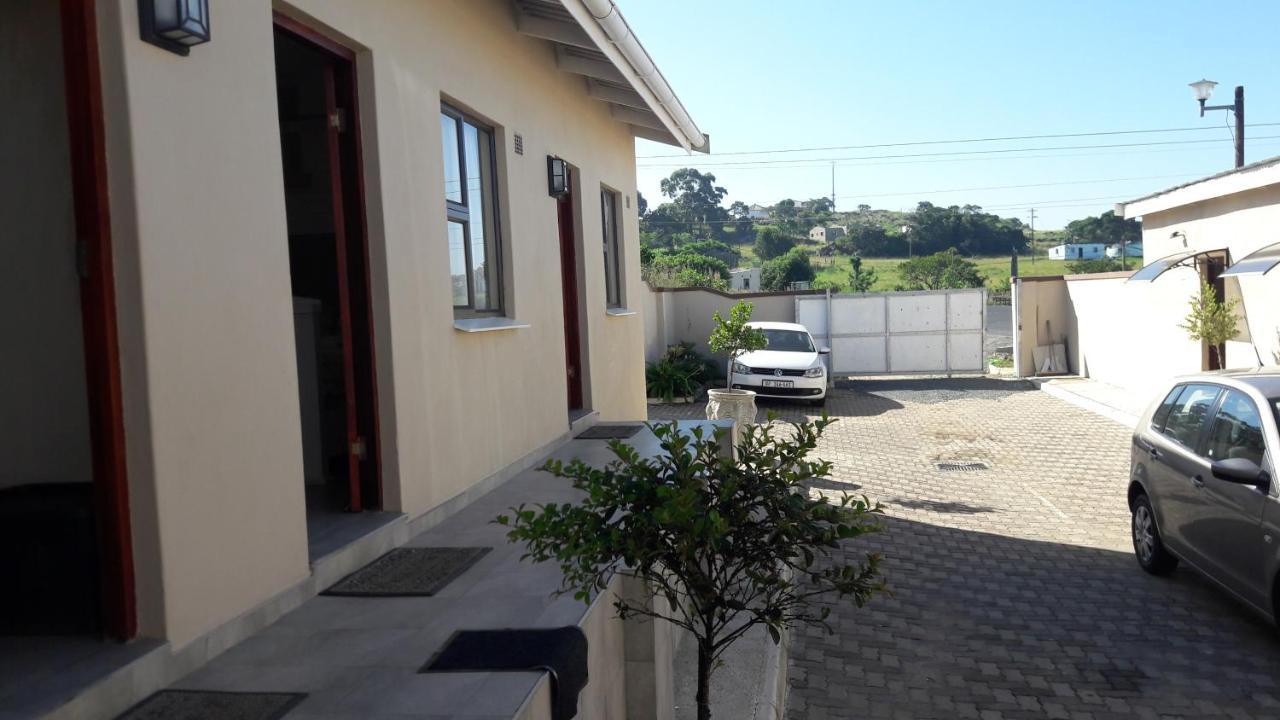Emampingeni Lodge Bizana Экстерьер фото